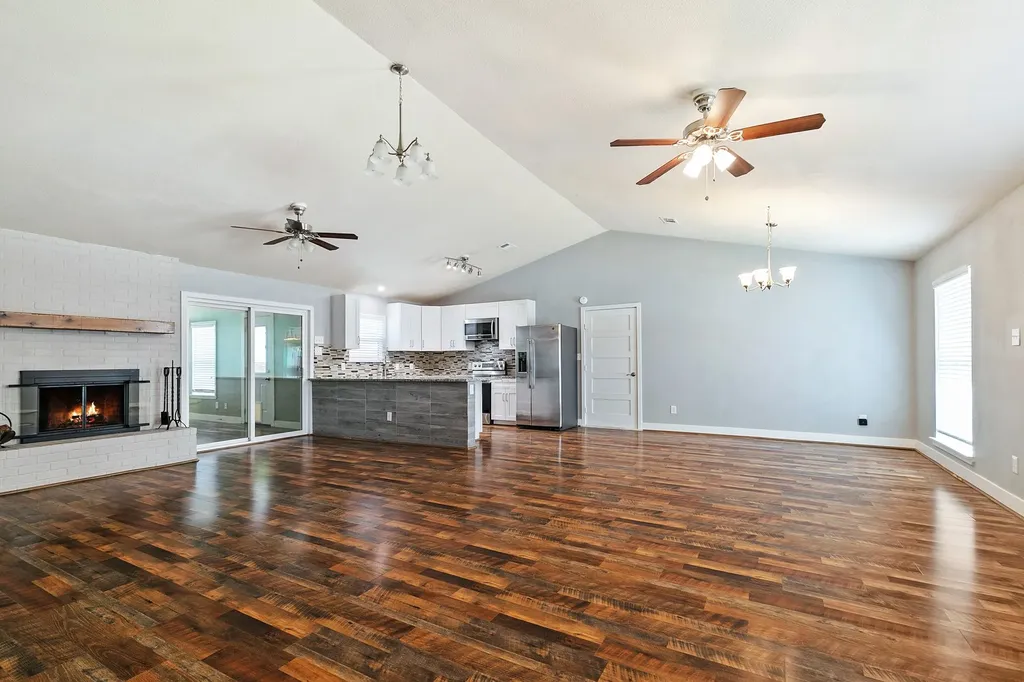 909 N Dove Road Grapevine TX 76051