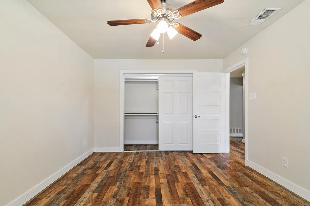909 N Dove Road Grapevine TX 76051
