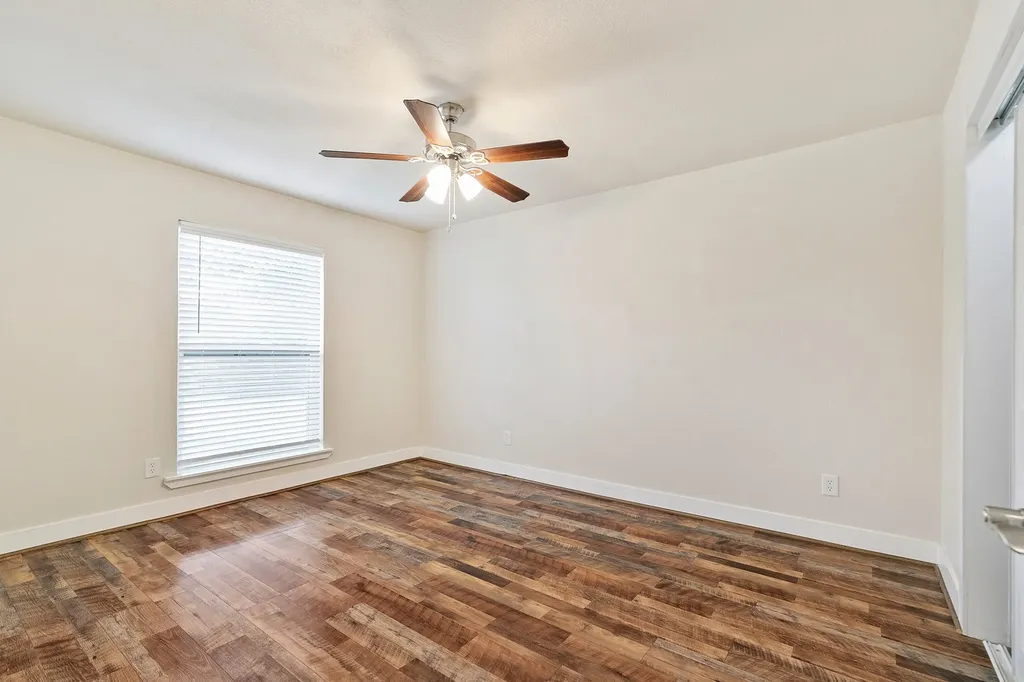909 N Dove Road Grapevine TX 76051
