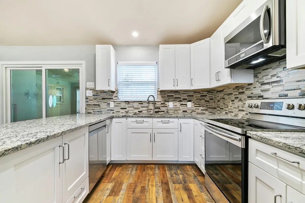 909 N Dove Road Grapevine TX 76051