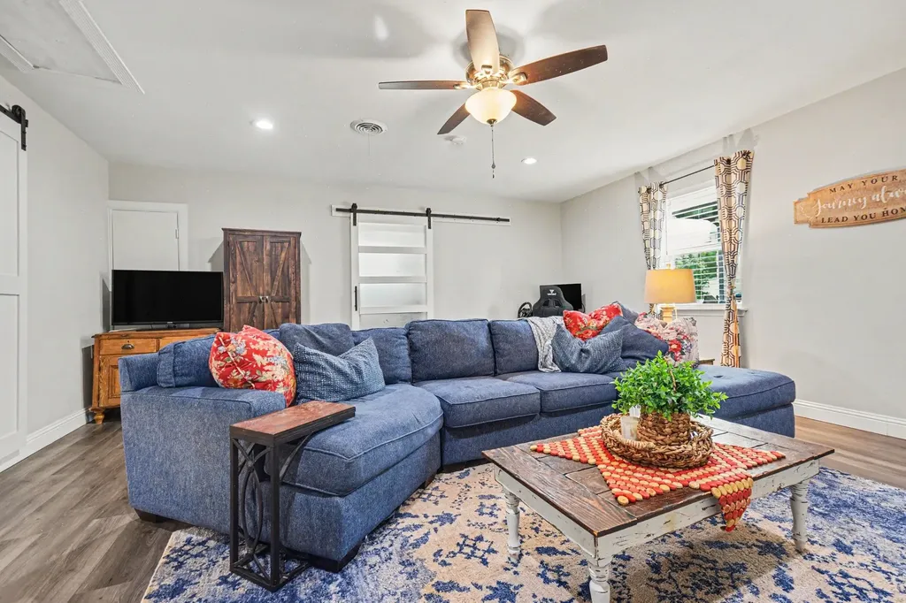 9324 Clearwater Drive Dallas TX 75243