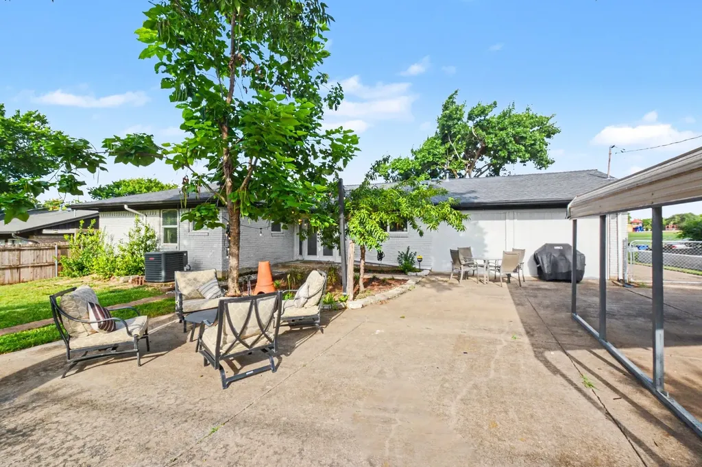 9324 Clearwater Drive Dallas TX 75243