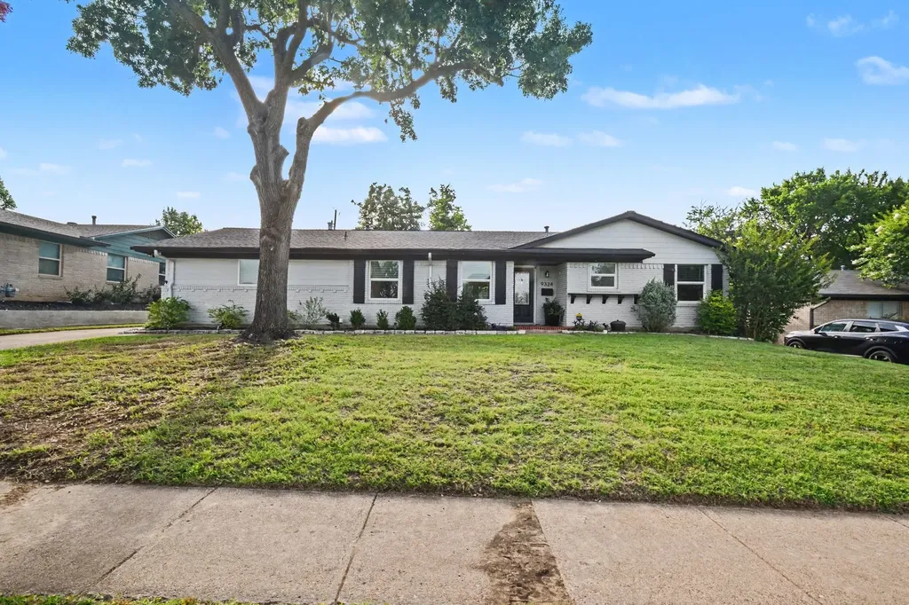9324 Clearwater Drive Dallas TX 75243