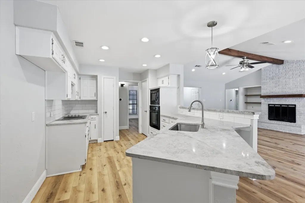 205 N Forest Lane Double Oak TX 75077