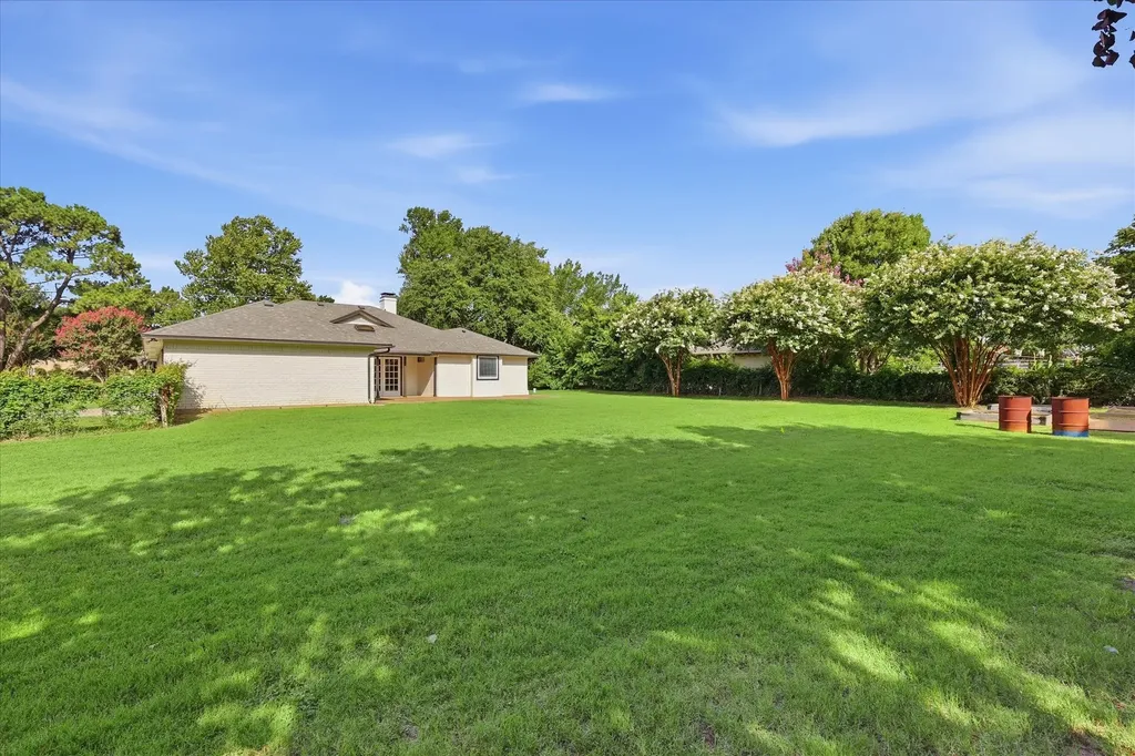 205 N Forest Lane Double Oak TX 75077