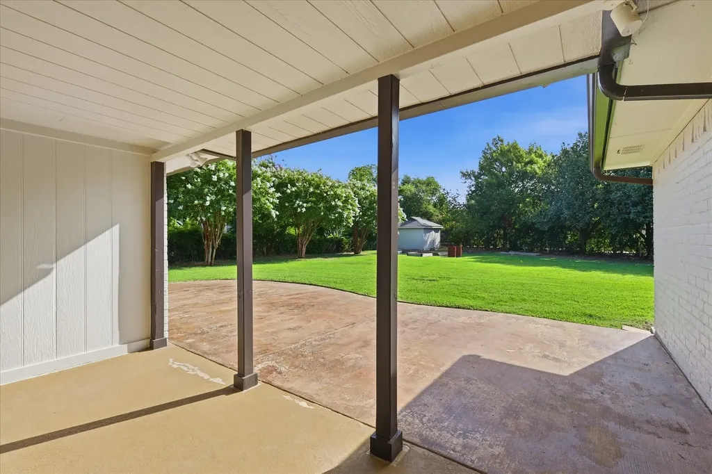 205 N Forest Lane Double Oak TX 75077