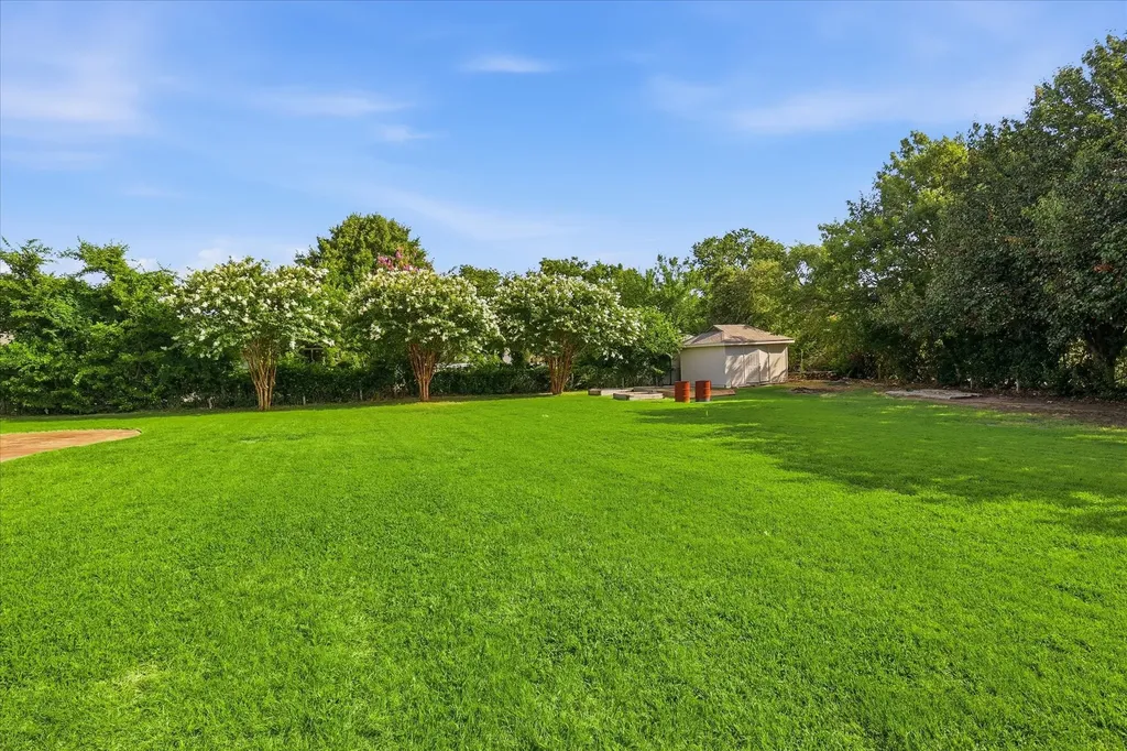 205 N Forest Lane Double Oak TX 75077
