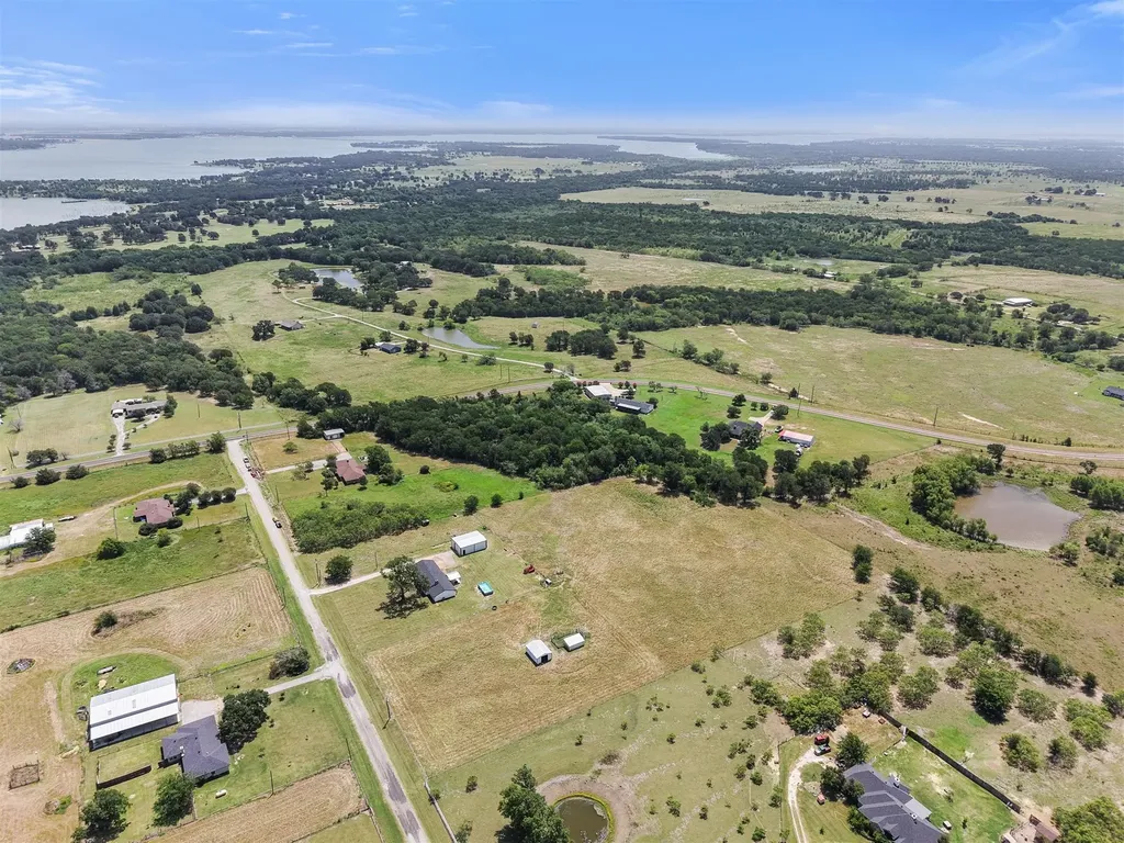 2003 Hamilton Lane Corsicana TX 75109