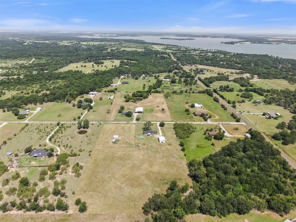 2003 Hamilton Lane Corsicana TX 75109