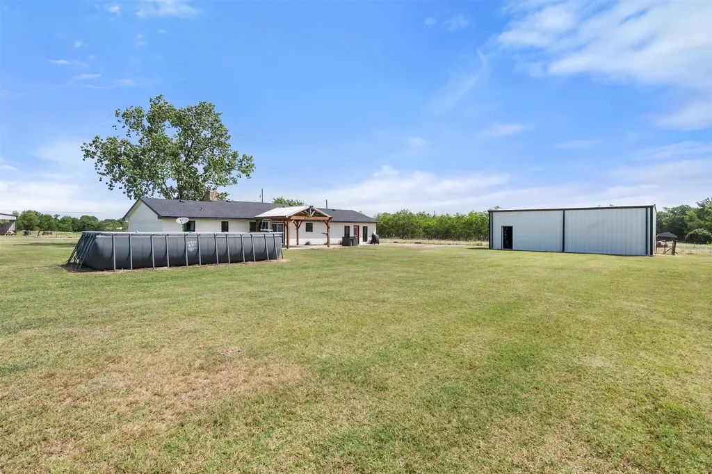 2003 Hamilton Lane Corsicana TX 75109
