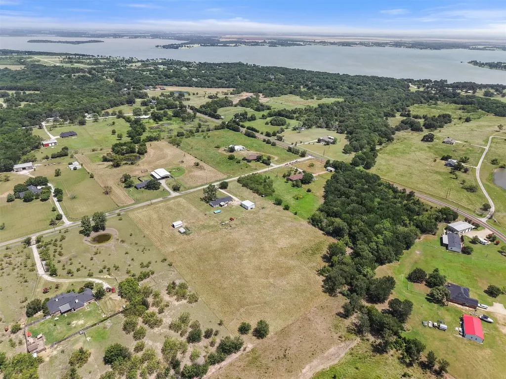 2003 Hamilton Lane Corsicana TX 75109