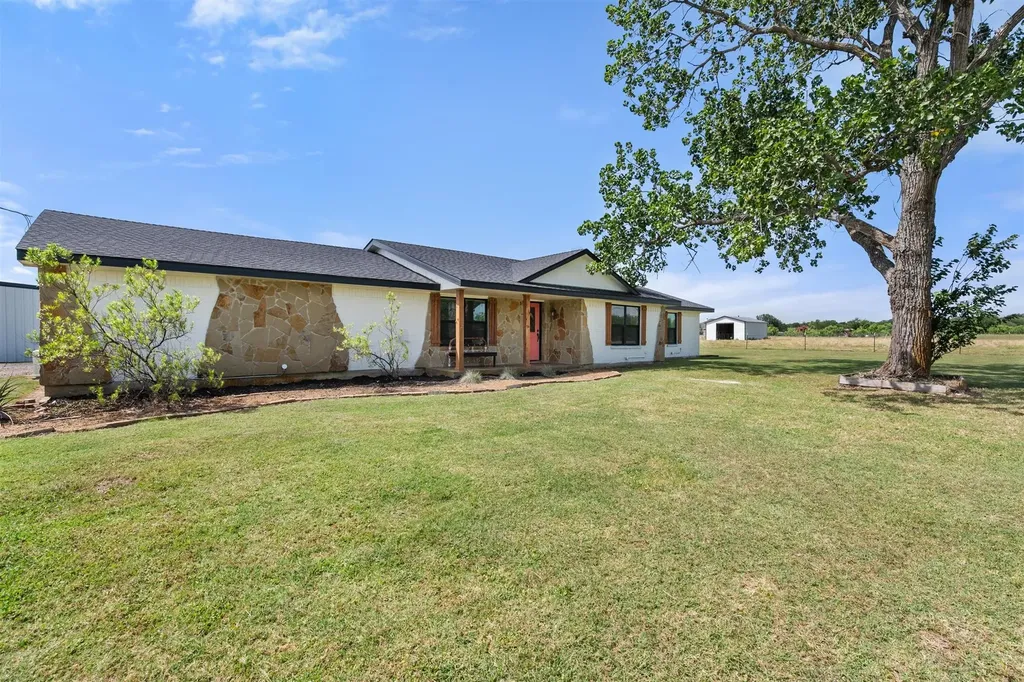 2003 Hamilton Lane Corsicana TX 75109