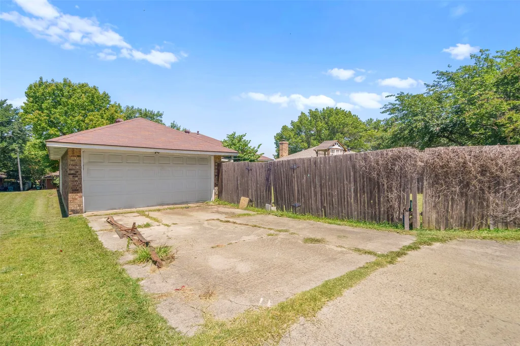 2101 Camellia Street Denton TX 76205