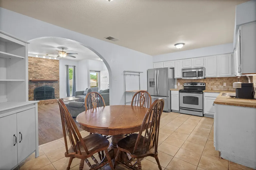 2101 Camellia Street Denton TX 76205