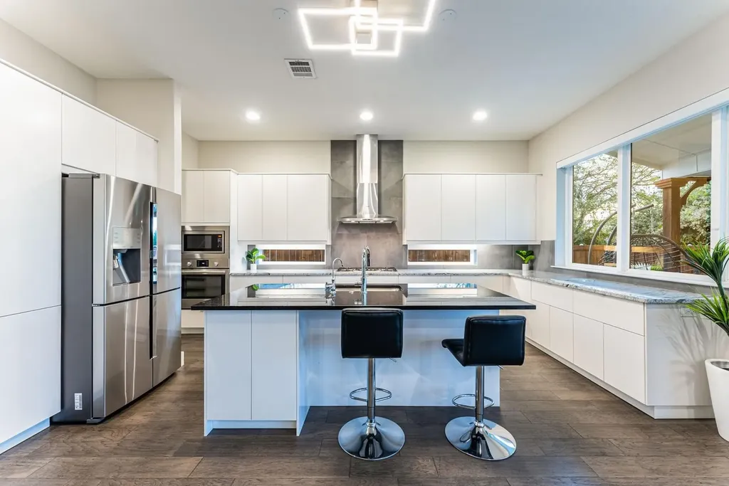 4013 Ivanhoe Lane Dallas TX 75212