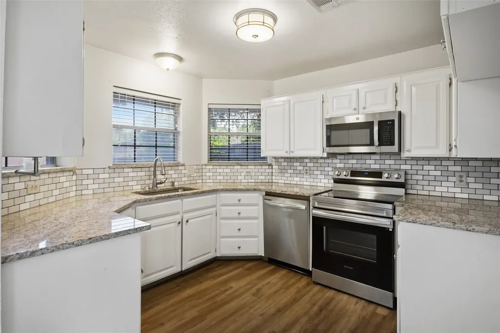 1406 Westbriar Drive Weatherford TX 76086