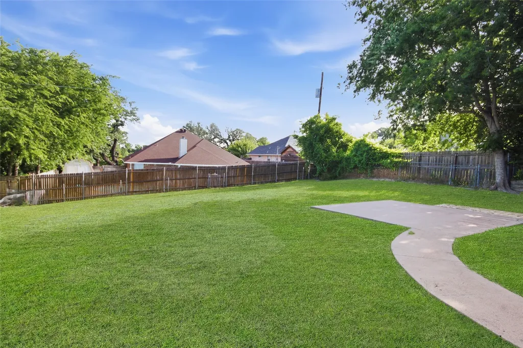 1406 Westbriar Drive Weatherford TX 76086
