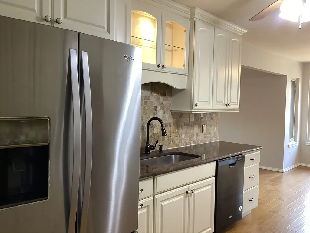 2841 Southridge Drive Grapevine TX 76051