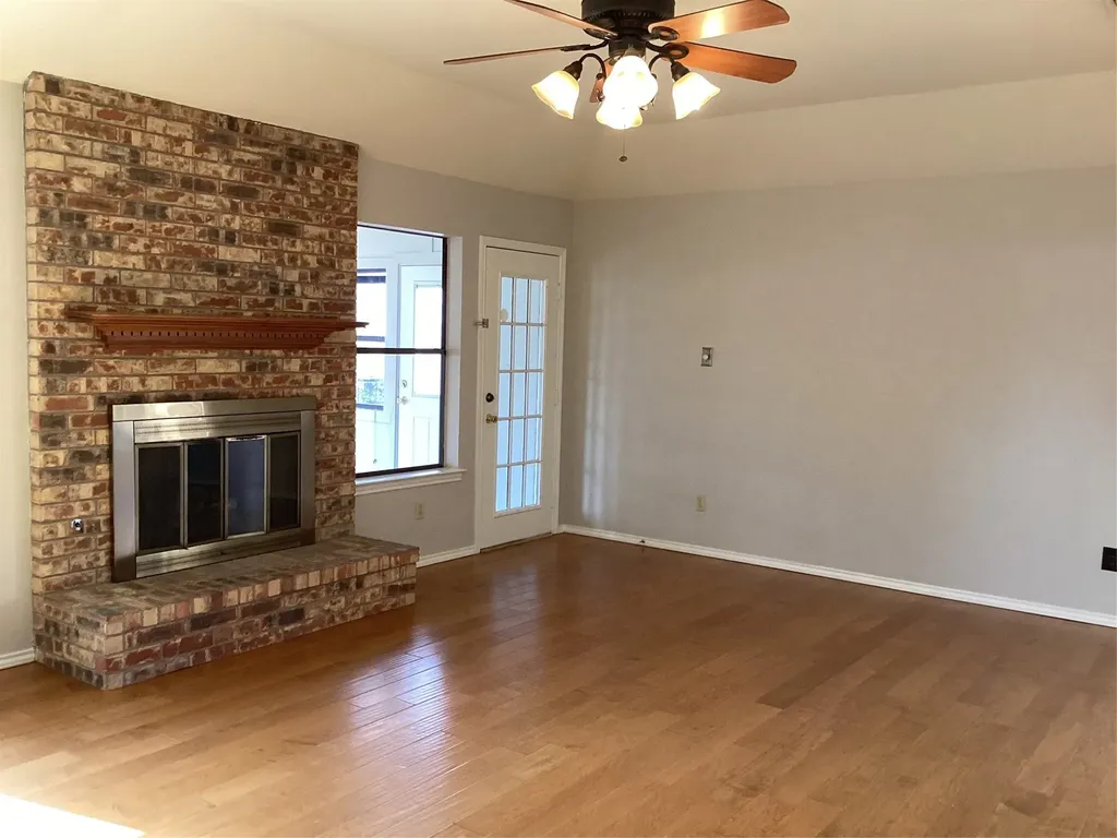2841 Southridge Drive Grapevine TX 76051