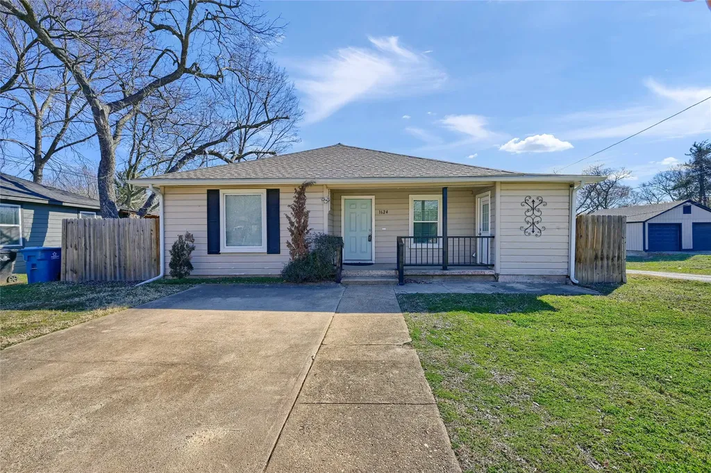 1624 S Fannin Avenue Denison TX 75020