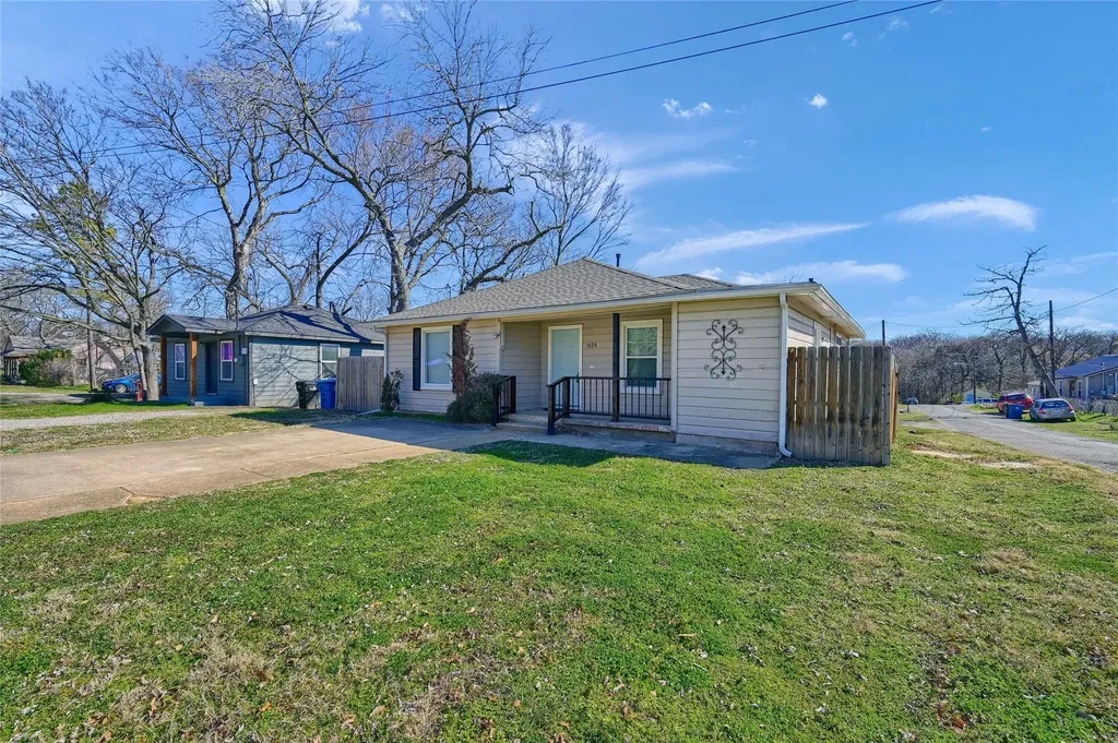 1624 S Fannin Avenue Denison TX 75020