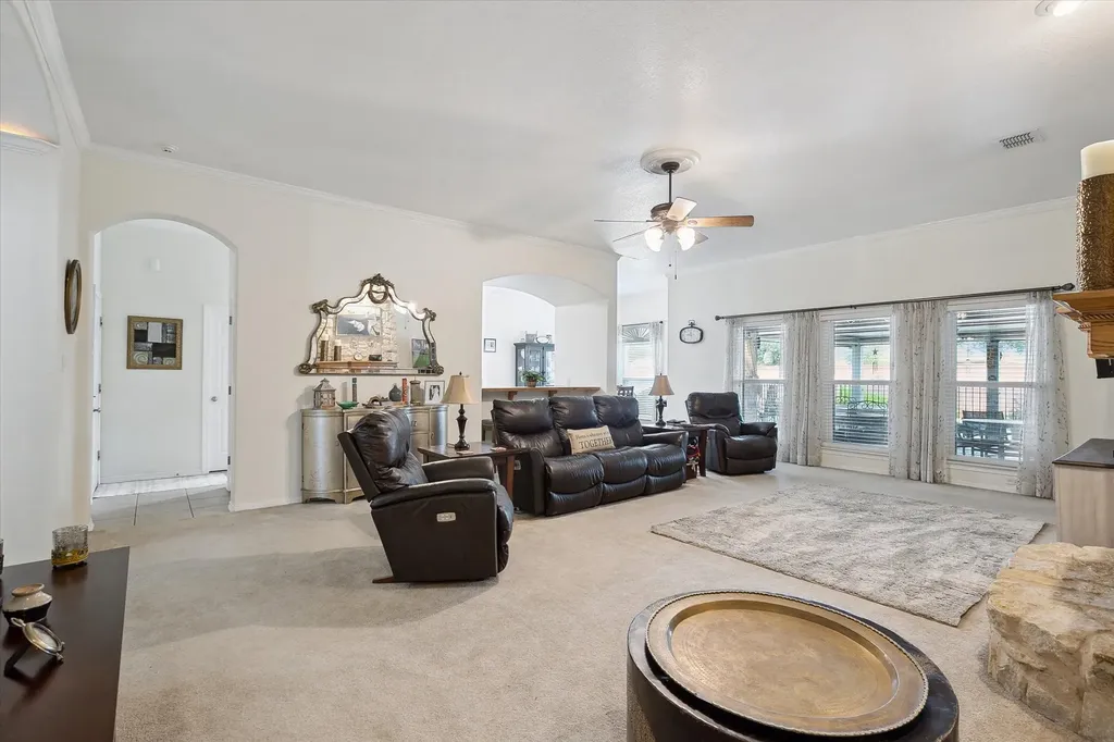 568 Willowview Drive Saginaw TX 76179