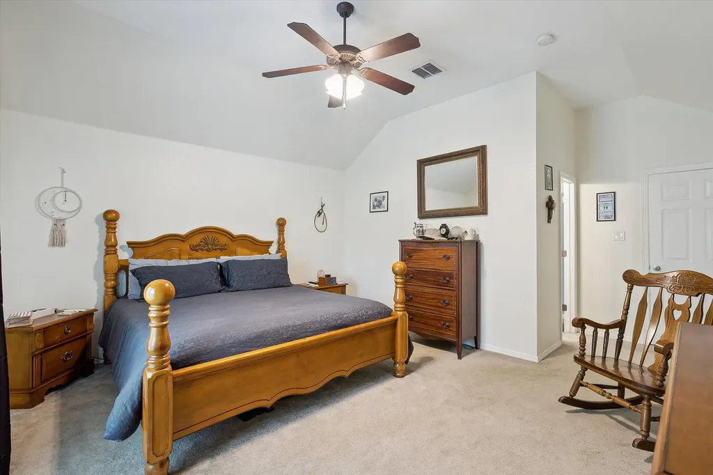 568 Willowview Drive Saginaw TX 76179