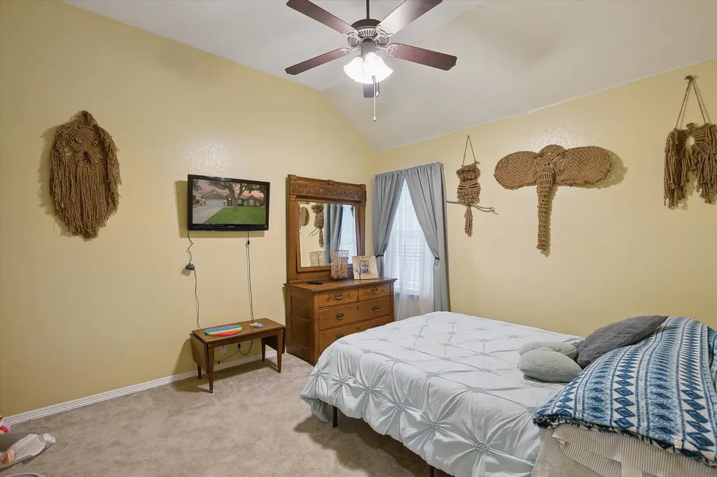 568 Willowview Drive Saginaw TX 76179