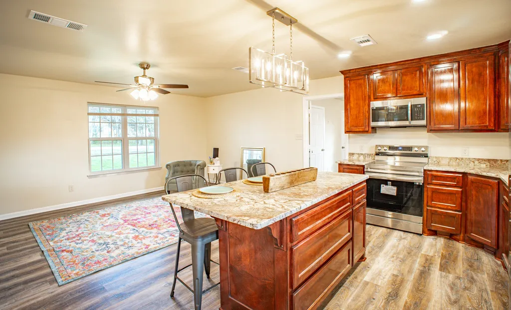 903 N Kaufman Mexia TX 76667