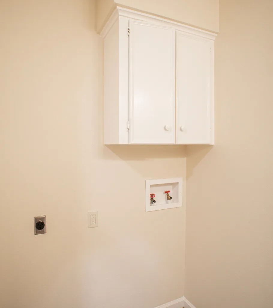 903 N Kaufman Mexia TX 76667