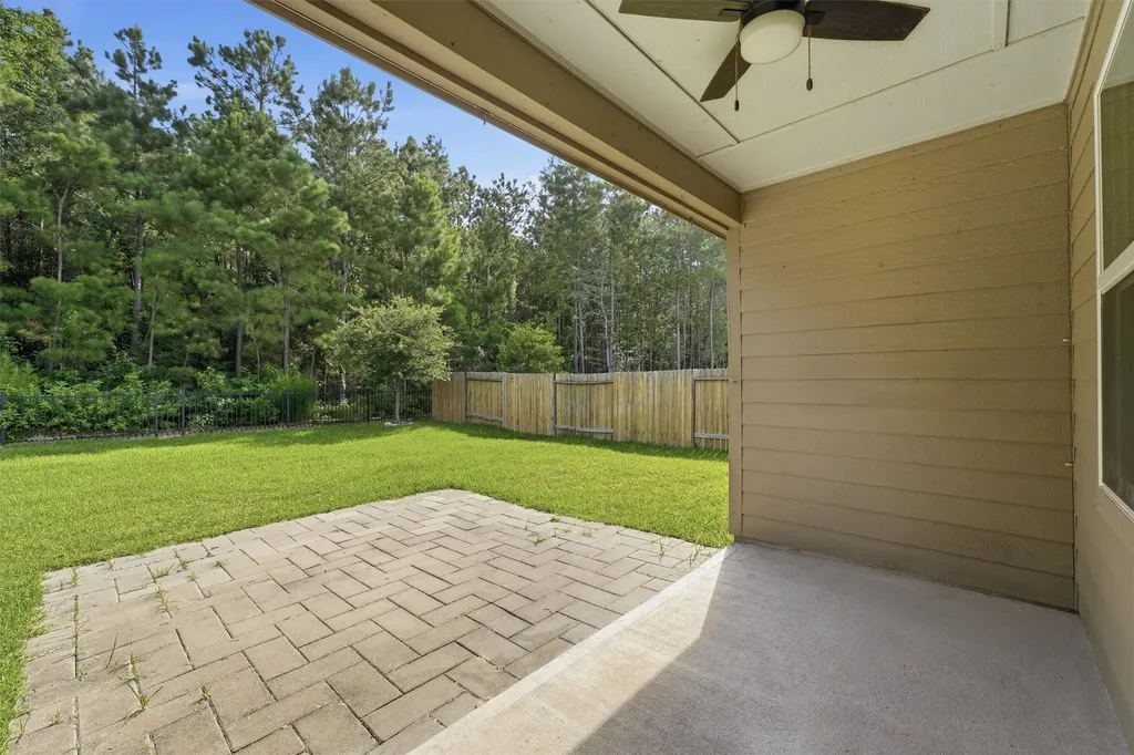 7707 Boulder Sunstone Lane Conroe TX 77304
