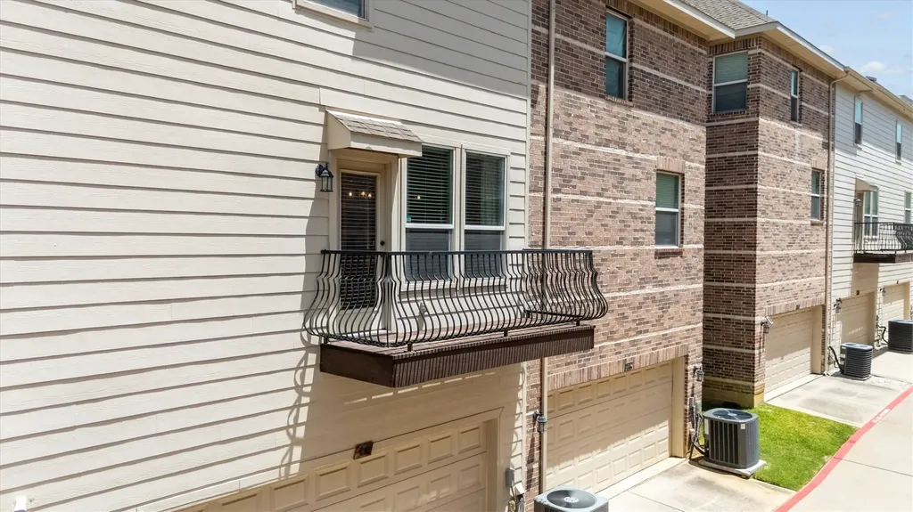 2500 Rockbrook Drive Lewisville TX 75067