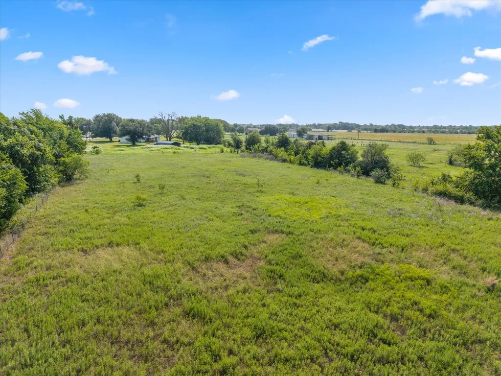 101 SE County Road 2240 Corsicana TX 75109