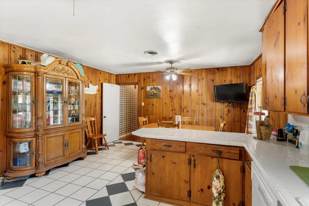 101 SE County Road 2240 Corsicana TX 75109