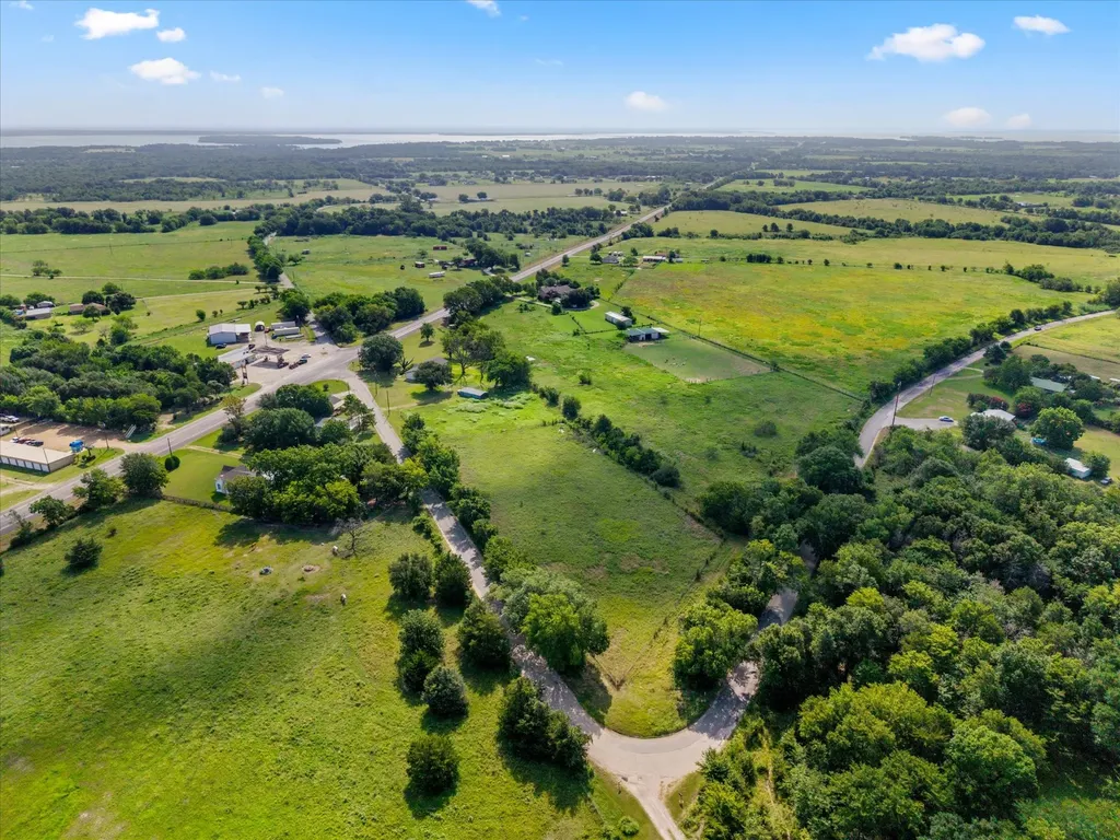 101 SE County Road 2240 Corsicana TX 75109