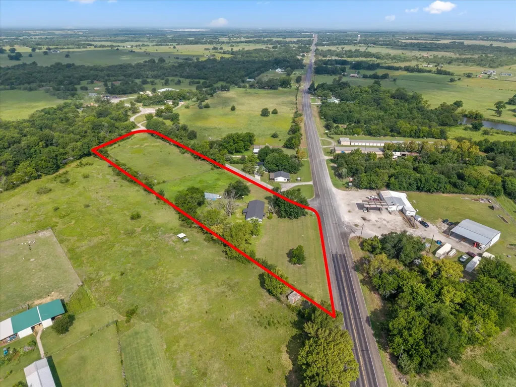 101 SE County Road 2240 Corsicana TX 75109