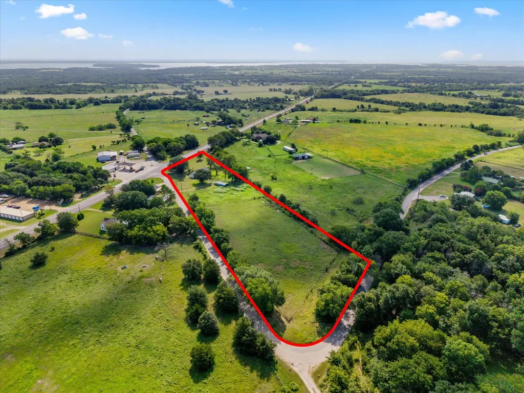 101 SE County Road 2240 Corsicana TX 75109