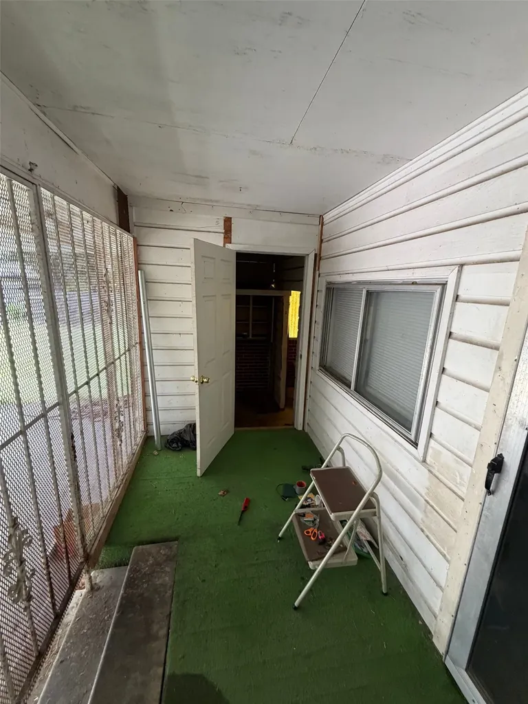 608 Donlee Road Lancaster TX 75134