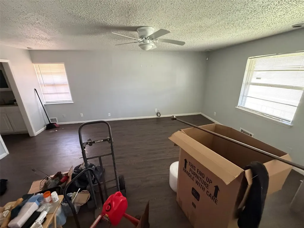 608 Donlee Road Lancaster TX 75134