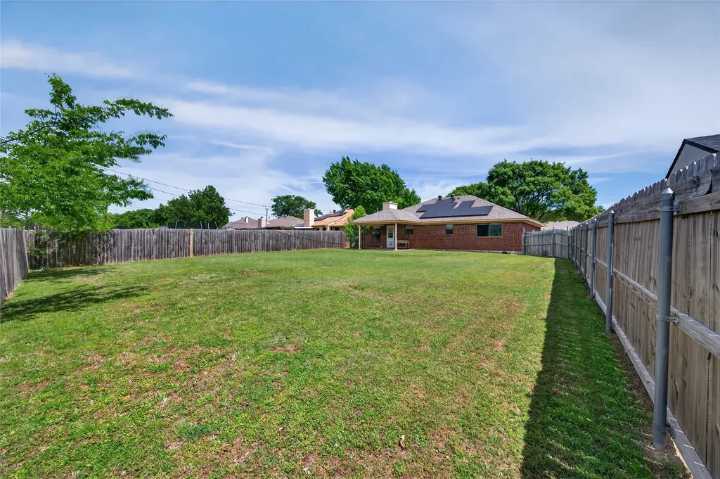 6637 Whitley Road Watauga TX 76148