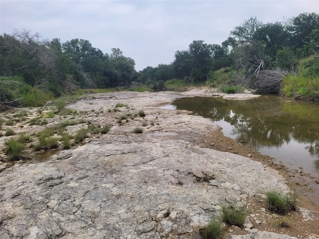 9680 Us Hwy 190 E Lampasas TX 76550