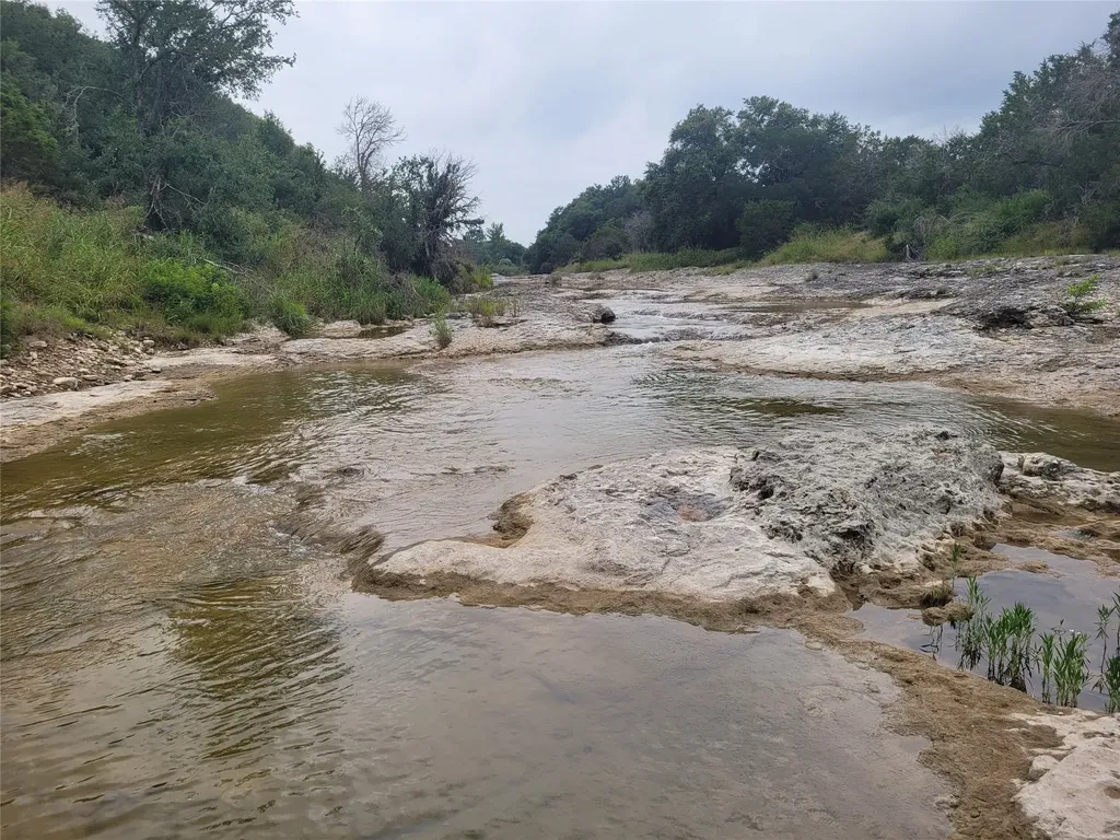 9680 Us Hwy 190 E Lampasas TX 76550