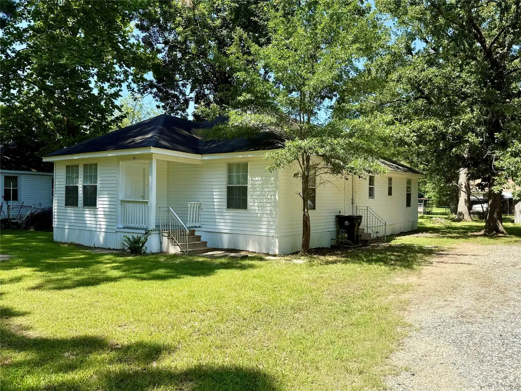 217 3rd Street Pinehill Springhill LA 71075