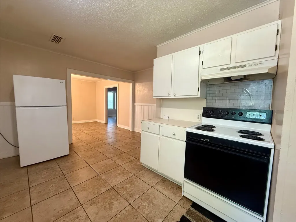 217 3rd Street Pinehill Springhill LA 71075