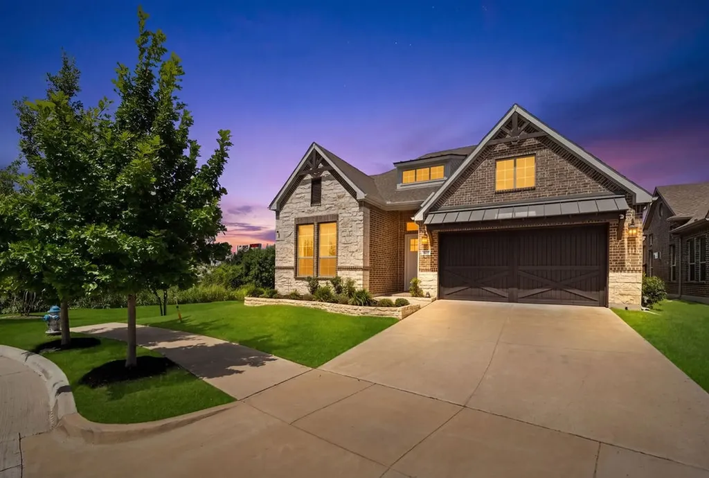 4705 Brockwell Drive Carrollton TX 75010