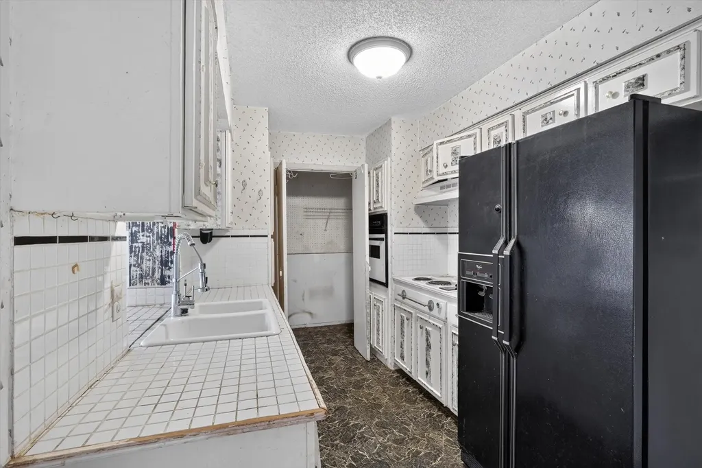 2512 Bent Tree Lane Arlington TX 76016