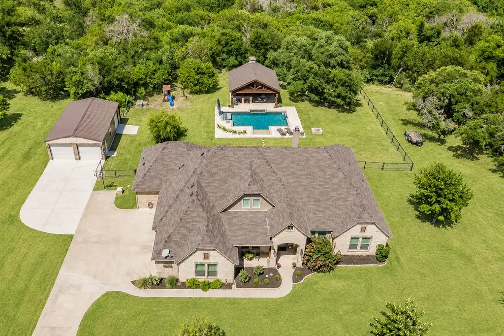 259 Wapiti Drive Azle TX 76020