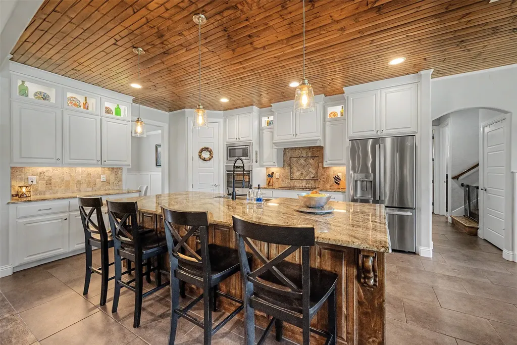 259 Wapiti Drive Azle TX 76020