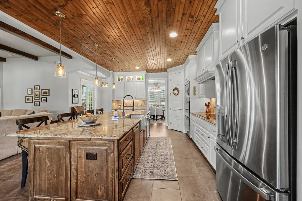 259 Wapiti Drive Azle TX 76020