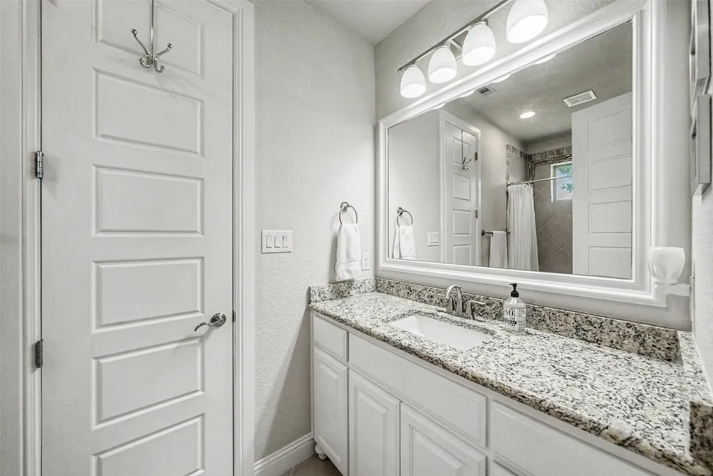 259 Wapiti Drive Azle TX 76020
